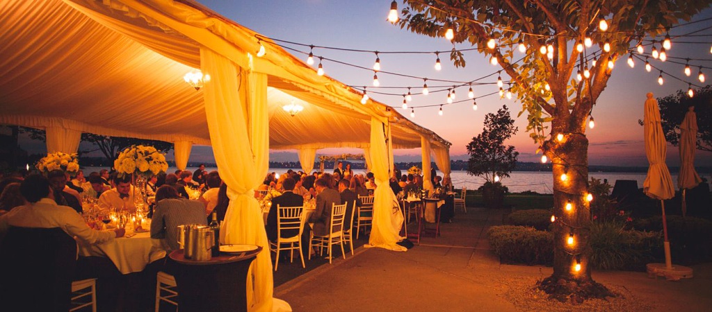 suunset on the terrace of the WOodmark Hotel and Still Spa during a wedding