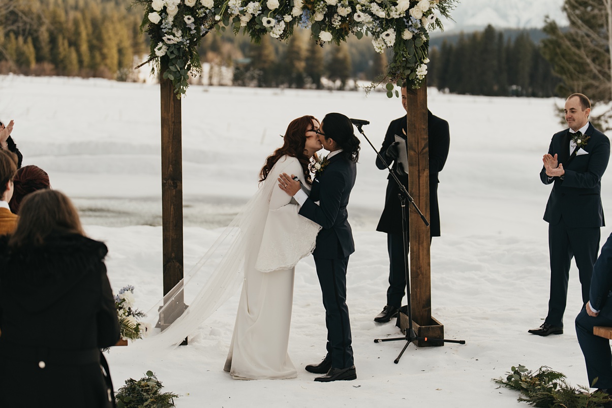 Winter-Destination-Wedding-Mountain-Springs-Lodge-First-Kiss The couple have their first kiss as a married couple