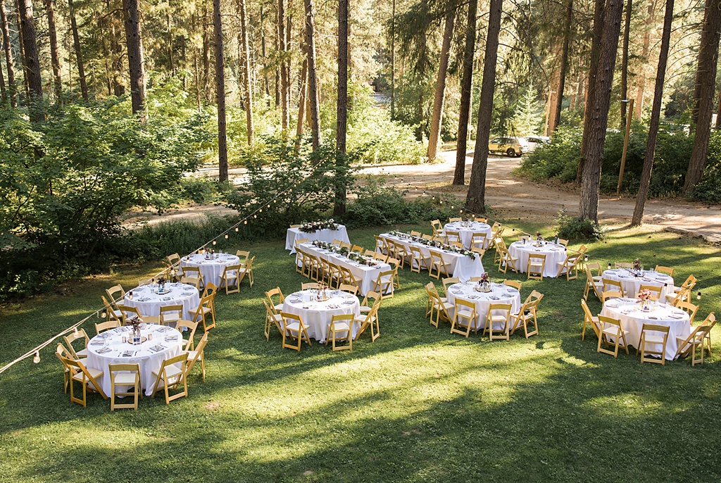 Bloom-Poet-Seattle-Wedding-Florist-Tierra-Retreat-Center-Wedding-Reception-Lawn The outdoor lawn setup at Tierra Retreat Center for weddings