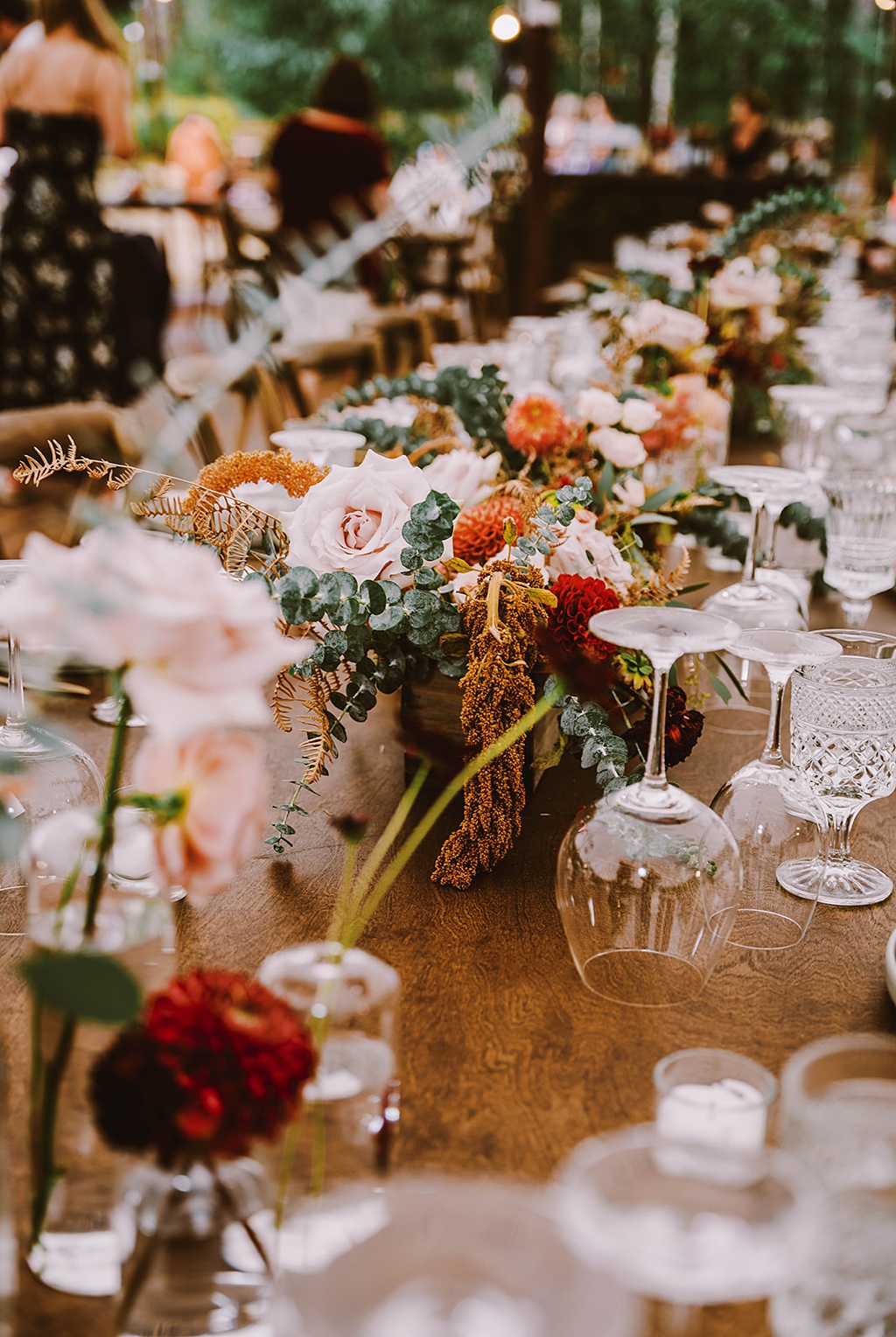 Bloom-Poet-Seattle-Wedding-Florist-Summer-Wedding-Table-Florals.jpg Summer wedding table florals on long farm tables